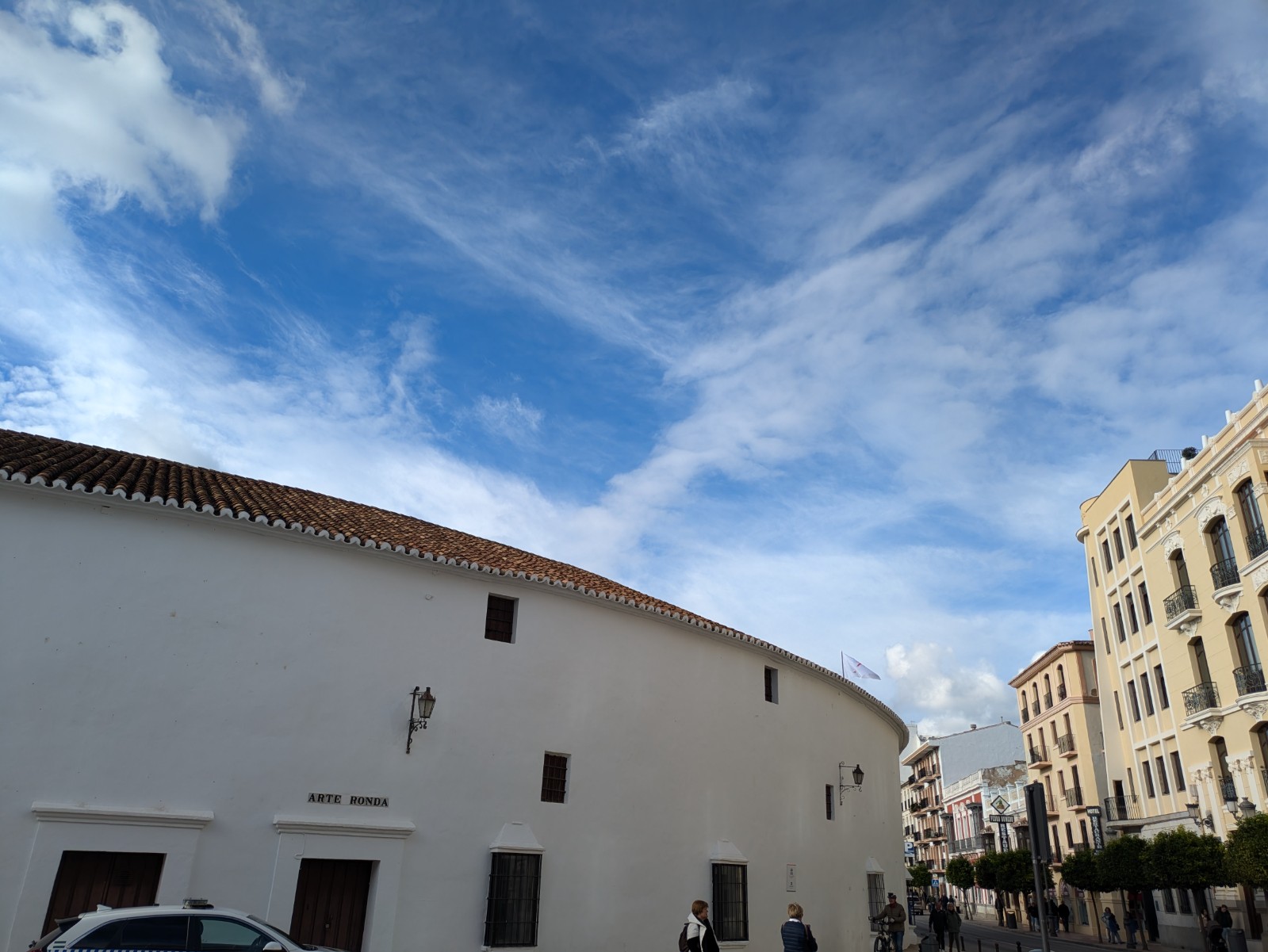 PXL 20241027 152148103.NIGHT