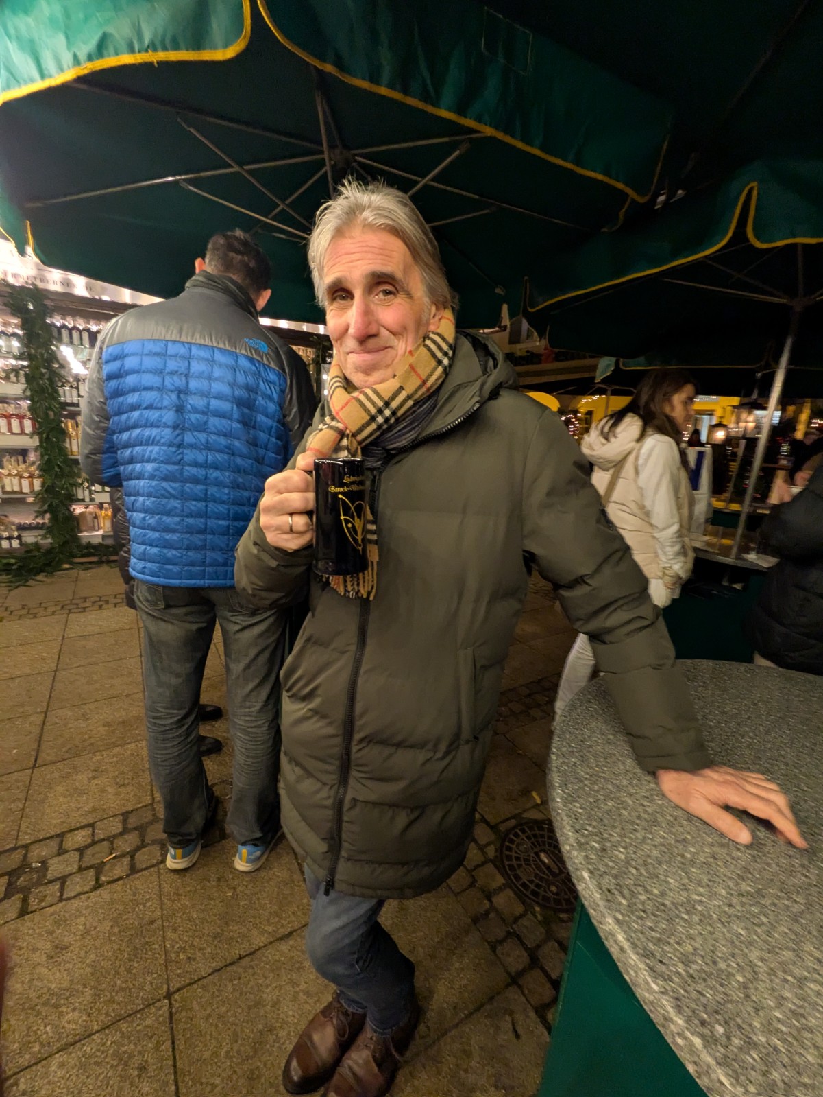 PXL 20241216 191836486