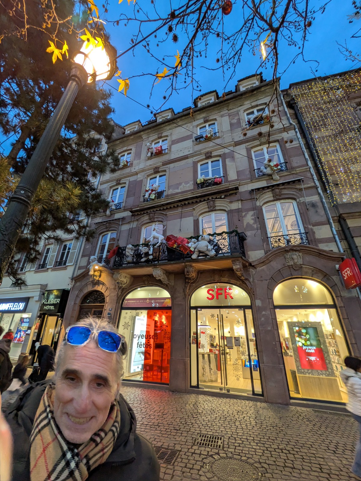 PXL 20241218 154421647