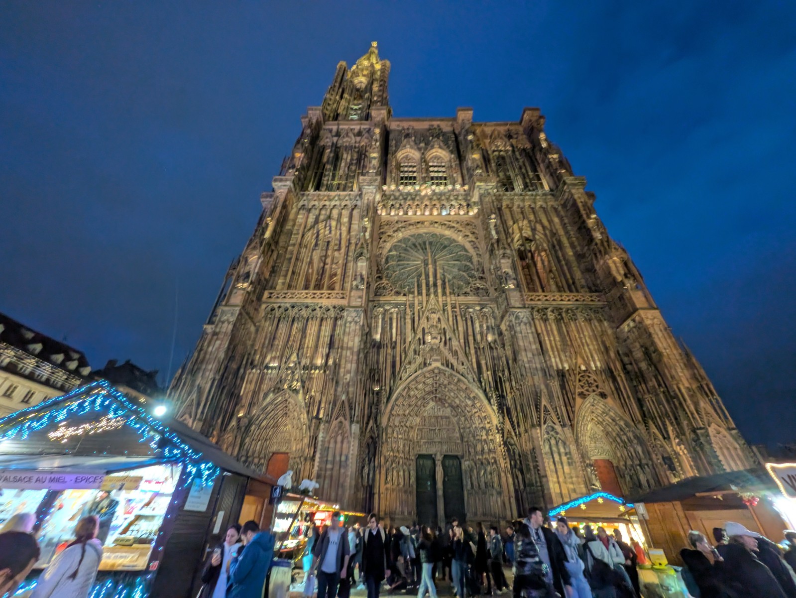 PXL 20241218 161605430.NIGHT