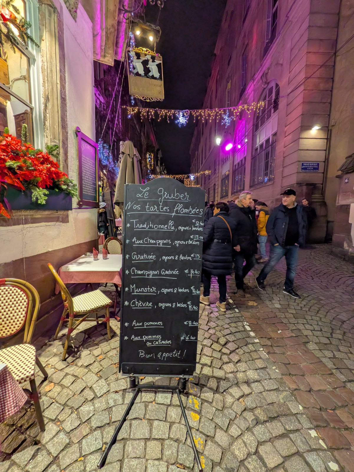 PXL 20241218 165458574.NIGHT