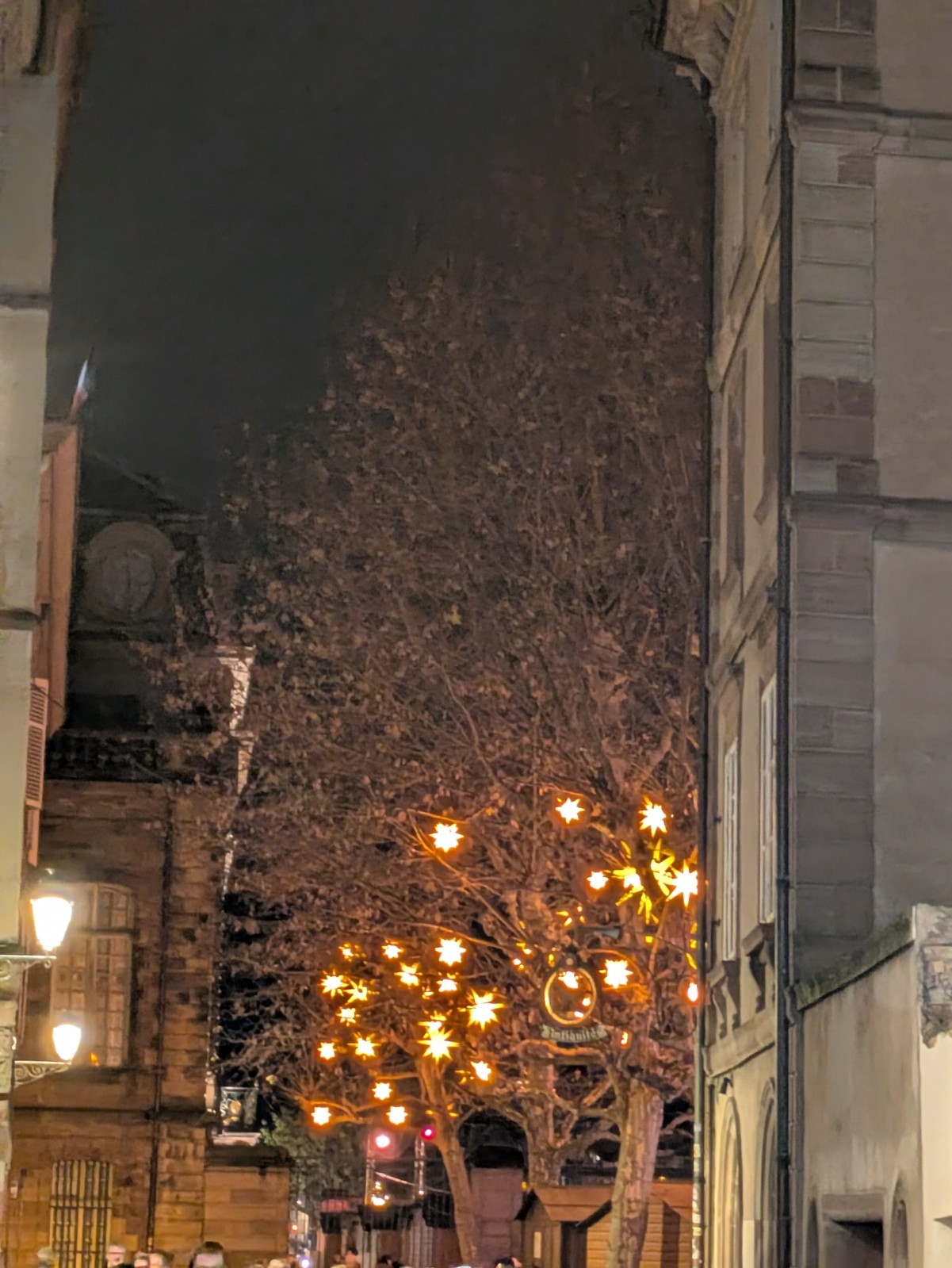 PXL 20241218 170208600.NIGHT