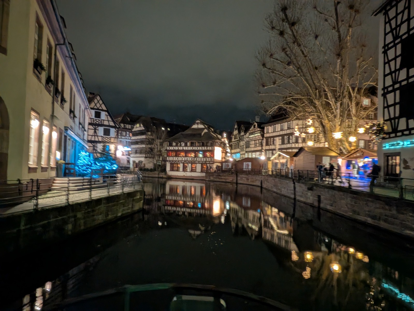 PXL 20241218 172224819.NIGHT