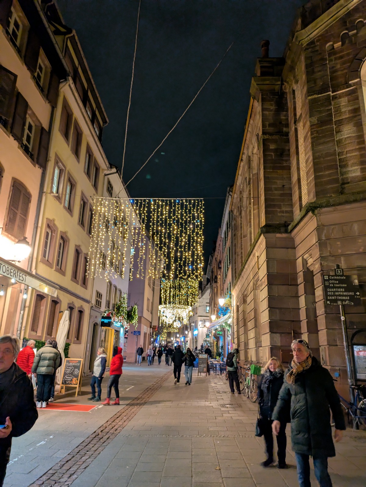 PXL 20241218 200640422