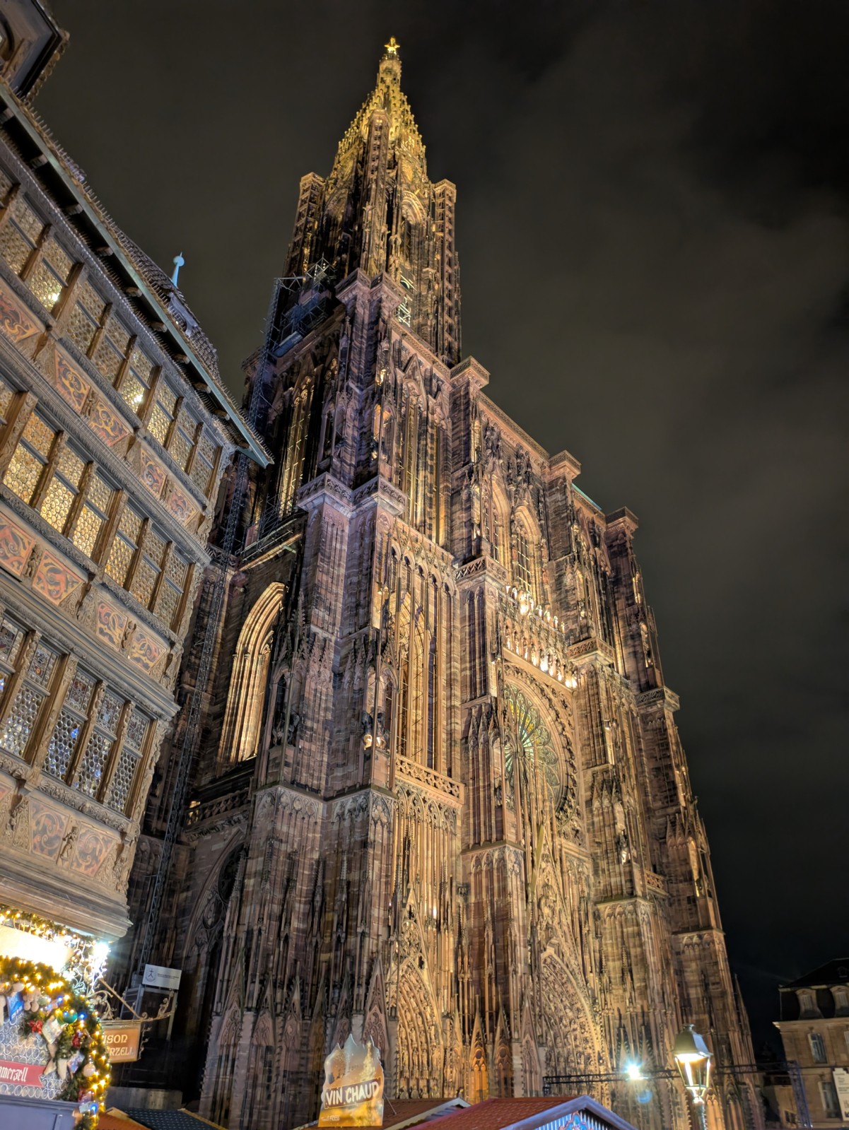 PXL 20241218 203131387.NIGHT