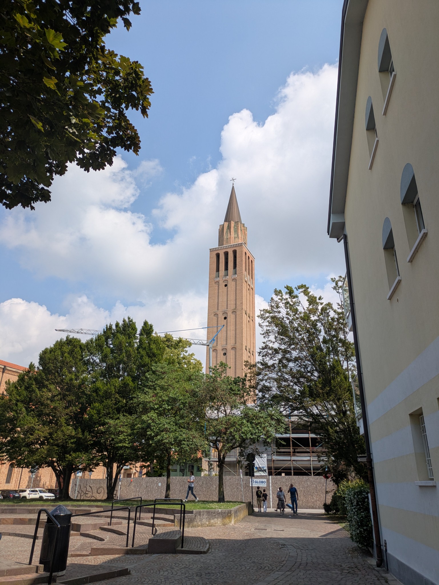 PXL 20250606 085920008