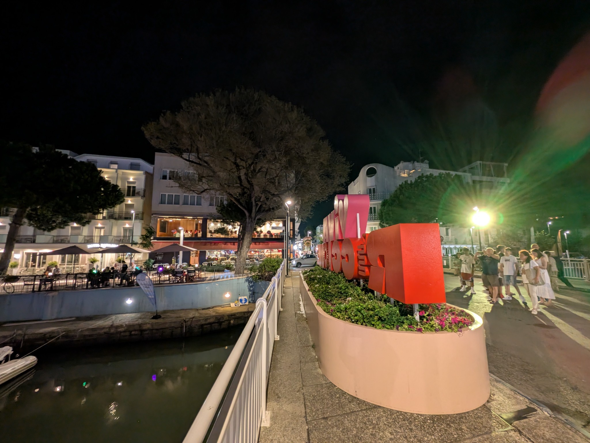 PXL 20250827 195016128.NIGHT