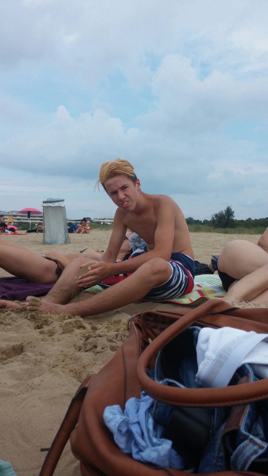 AltAoFPp8UvBnY4eF5o6qHe 27TG4 4U 2W4by9S0GrUSdo